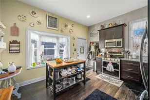 917 N 5th St, Saint Charles, MO 63301 - Photo 7