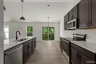 246 Noser Dr, Florissant, MO 63031 - Photo 7