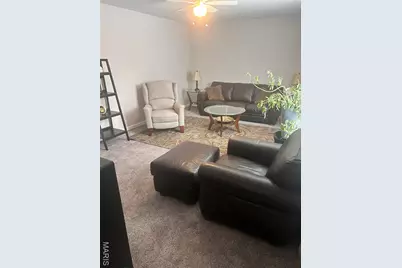 6805 Trois Court, Florissant, MO 63033 - Photo 3