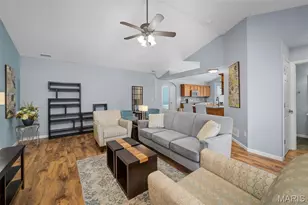 6 Quiet Meadow Ct, Saint Peters, MO 63376 - Photo 9