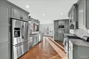 14778 Plumas Dr, Chesterfield, MO 63017 - Photo 9