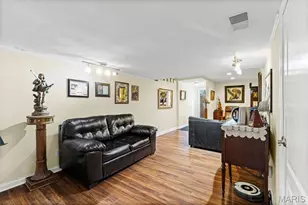 419 Gabriel Dr, Kirkwood, MO 63122 - Photo 39