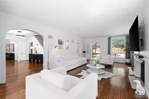 20 Ridgemoor Dr, Clayton, MO 63105 - Photo 9