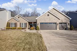 1550 Hunters Meadow Dr, O'Fallon, MO 63366 - Photo 1