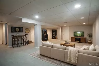 9105 Southview Lane, Saint Louis, MO 63123 - Photo 17
