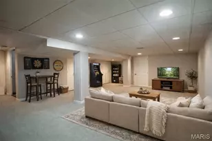 9105 Southview Ln, Saint Louis, MO 63123 - Photo 17