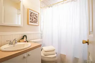 9105 Southview Ln, Saint Louis, MO 63123 - Photo 15