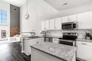 200 S Kirkwood Rd, Kirkwood, MO 63122 - Photo 9