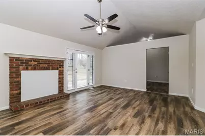 11625 Latonka Trl, Florissant, MO 63033 - Photo 5