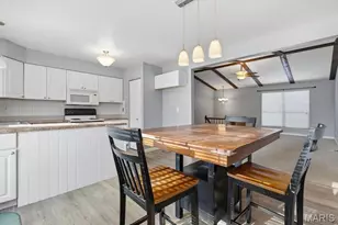 3031 Bluffwood Dr, Saint Charles, MO 63301 - Photo 13