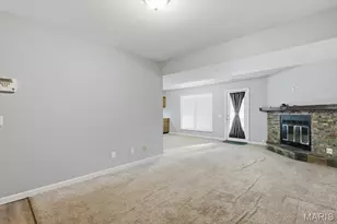 3031 Bluffwood Dr, Saint Charles, MO 63301 - Photo 31