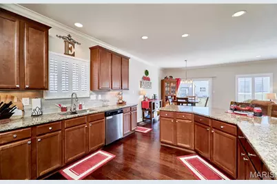 935 Ridgepointe Place Circle, Lake Saint Louis, MO 63367 - Photo 15