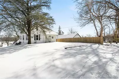 1237 N Spanish Street, Cape Girardeau, MO 63701 - Photo 5