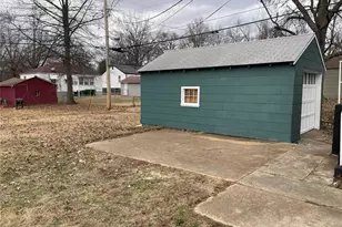 1947 Raft Dr, Normandy, MO 63133 - Photo 3