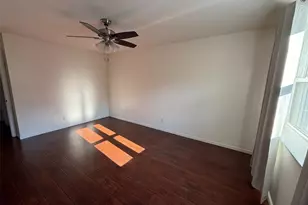 7925 Royal Arms Ct, Saint Louis, MO 63123 - Photo 13