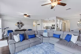 117 Evergreen Condo Dr, Sunrise Beach, MO 65079 - Photo 5