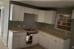 10040 Monarch Dr, Saint Louis, MO 63136 - Photo 13