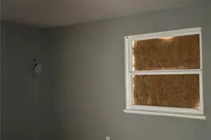 10040 Monarch Dr, Saint Louis, MO 63136 - Photo 11