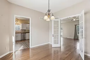 403 S Van Buren Ave, Saint Louis, MO 63122 - Photo 13