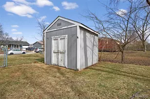 1374 Half Moon Dr, O'Fallon, MO 63366 - Photo 33