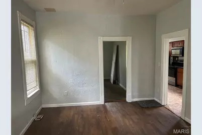 4636 Saint Ferdinand Avenue, Saint Louis, MO 63113 - Photo 3