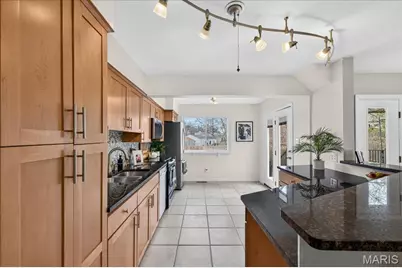 954 Rochdale Drive, Kirkwood, MO 63122 - Photo 7