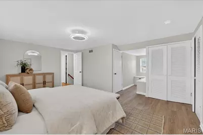 509 Parkwoods Avenue, Kirkwood, MO 63122 - Photo 13