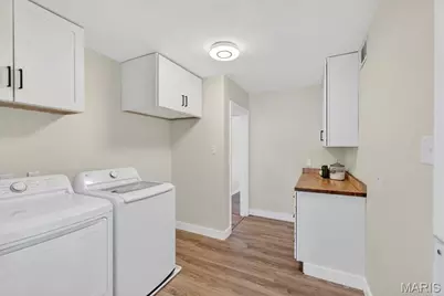 509 Parkwoods Avenue, Kirkwood, MO 63122 - Photo 11