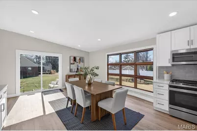 509 Parkwoods Avenue, Kirkwood, MO 63122 - Photo 9