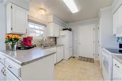 11941 Autumn Trace Court, Maryland Heights, MO 63043 - Photo 15