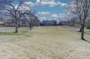 11941 Autumn Trace Ct, Maryland Heights, MO 63043 - Photo 7