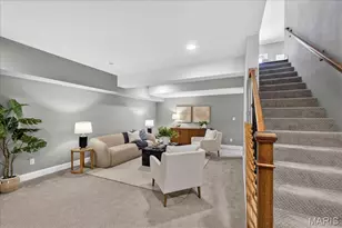 1025 Barry Ct, Kirkwood, MO 63122 - Photo 29