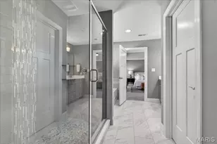 1025 Barry Ct, Kirkwood, MO 63122 - Photo 23