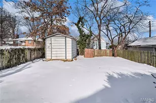 3915 Schiller Pl, Saint Louis, MO 63116 - Photo 17