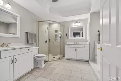 127 E Clinton Place #1B, Kirkwood, MO 63122 - Photo 17