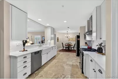 127 E Clinton Place #1B, Kirkwood, MO 63122 - Photo 11