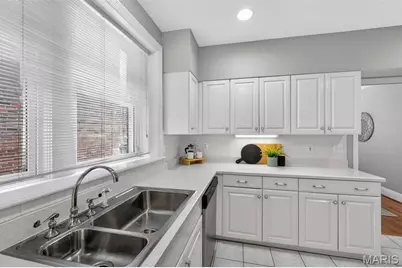 7542 Wydown Boulevard #A, Clayton, MO 63105 - Photo 25