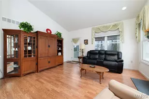 644 Falconcrest Dr, Lake Saint Louis, MO 63367 - Photo 9