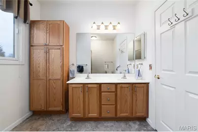 644 Falconcrest Drive, Lake Saint Louis, MO 63367 - Photo 31