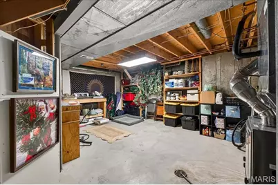 7028 Chalkstone Road, Oakville, MO 63129 - Photo 39