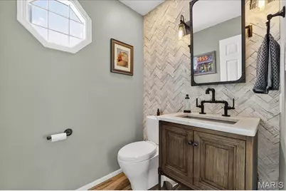 7028 Chalkstone Road, Oakville, MO 63129 - Photo 17