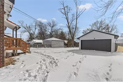 7618 Springdale Drive, Pasadena Park, MO 63121 - Photo 15