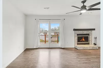 202 King Drive #B, Saint Charles, MO 63303 - Photo 5