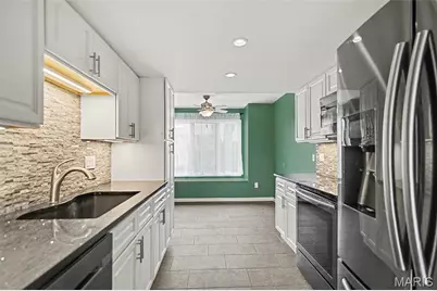 202 King Drive #B, Saint Charles, MO 63303 - Photo 11