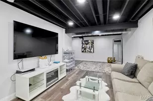 5451 Hagemann Pointe Dr, Saint Louis, MO 63128 - Photo 37