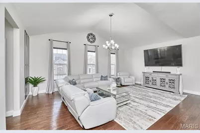 5451 Hagemann Pointe Drive, Saint Louis, MO 63128 - Photo 13