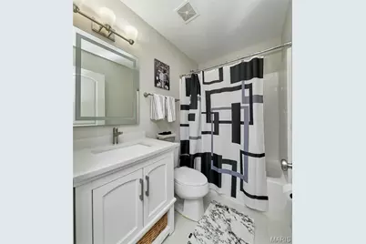 5451 Hagemann Pointe Drive, Saint Louis, MO 63128 - Photo 35