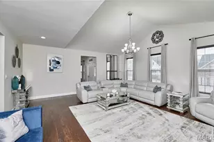 5451 Hagemann Pointe Dr, Saint Louis, MO 63128 - Photo 15