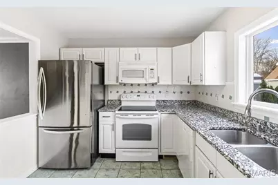 835 N Forest Avenue, Webster Groves, MO 63119 - Photo 5