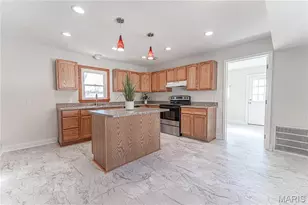 221 W Miller St, De Soto, MO 63020 - Photo 15